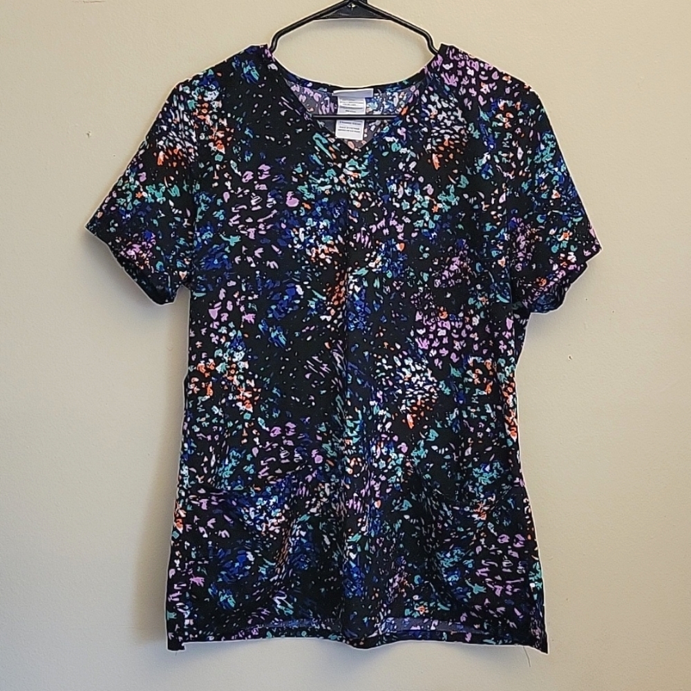 Scrub Star Scrubs | Medium Black w/ Color Splash V Neck 2 Pocket Scrub Top